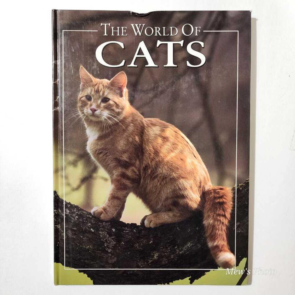 The World of Cats Hardcover – January 1, 1995